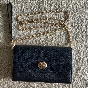 COACH METALLIC EXOTIC CHAIN CROSSBODY BAG ONLY USED ONCE